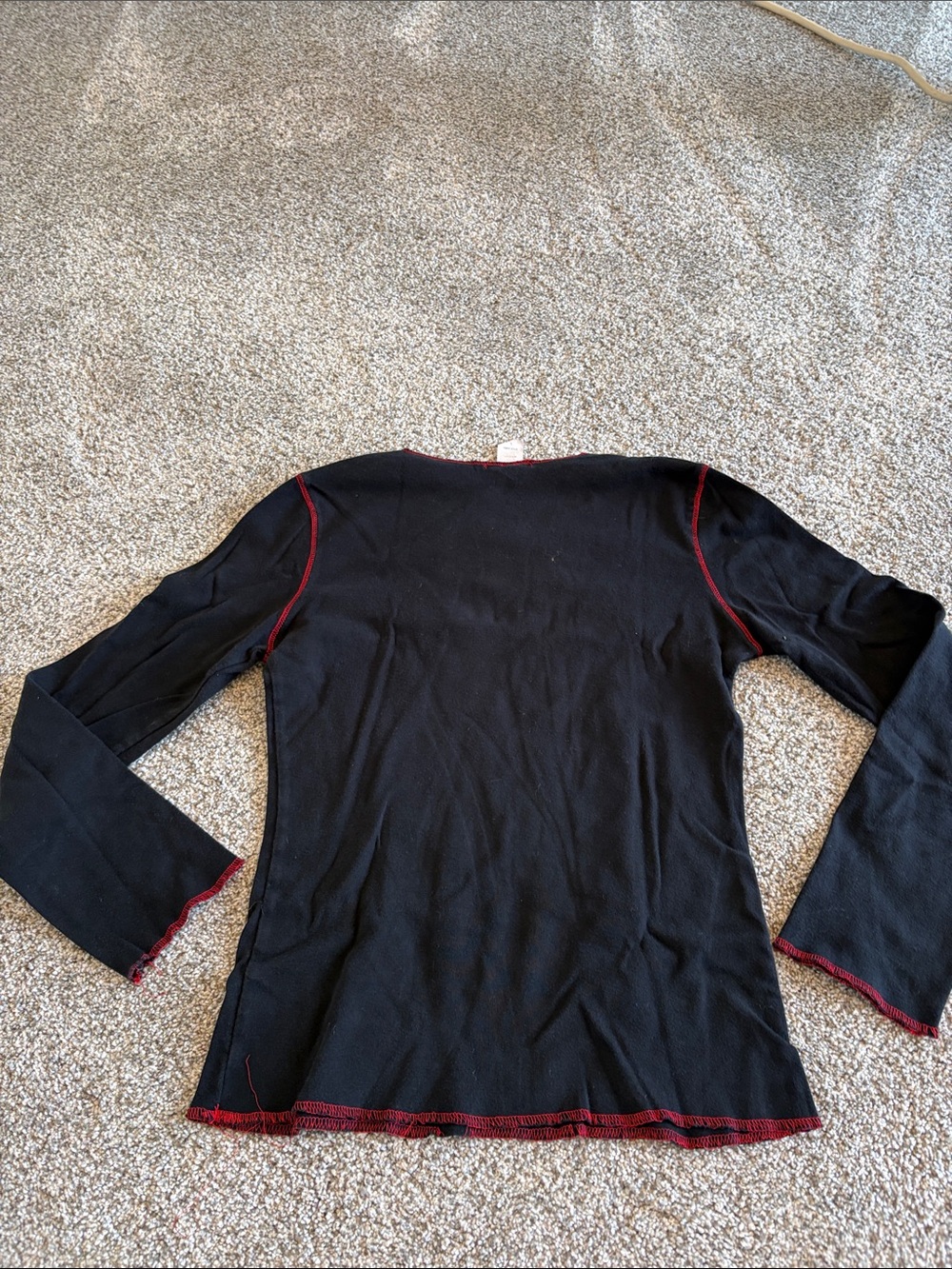 Black Axl Rose Gun N Roses Long-Sleeve Graphic Crewneck TShirt Red Trim Size L - Picture 9 of 9